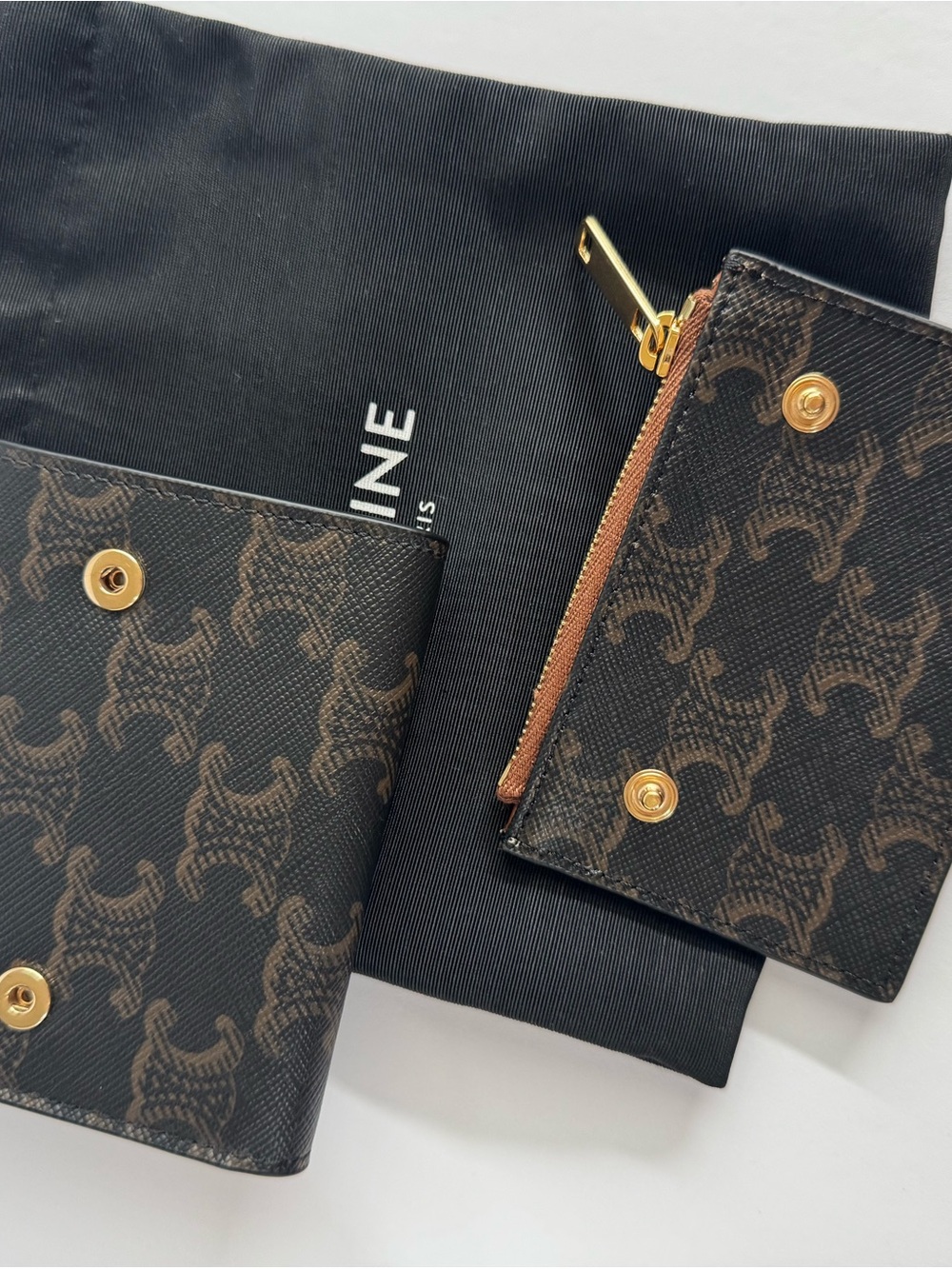 Celine Triomphe Canvas Compact Wallet with Coin - Picture 4 of 6